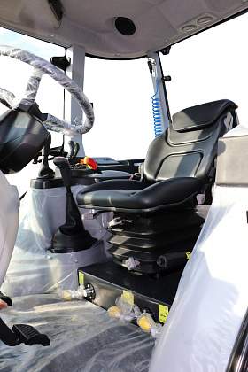 Zemědělský traktor MAHINDRA Armatrac HIGH LUX, 103 až 109 k + BOOST | MAHINDRA Armatrac HIGH LUX - foto 84